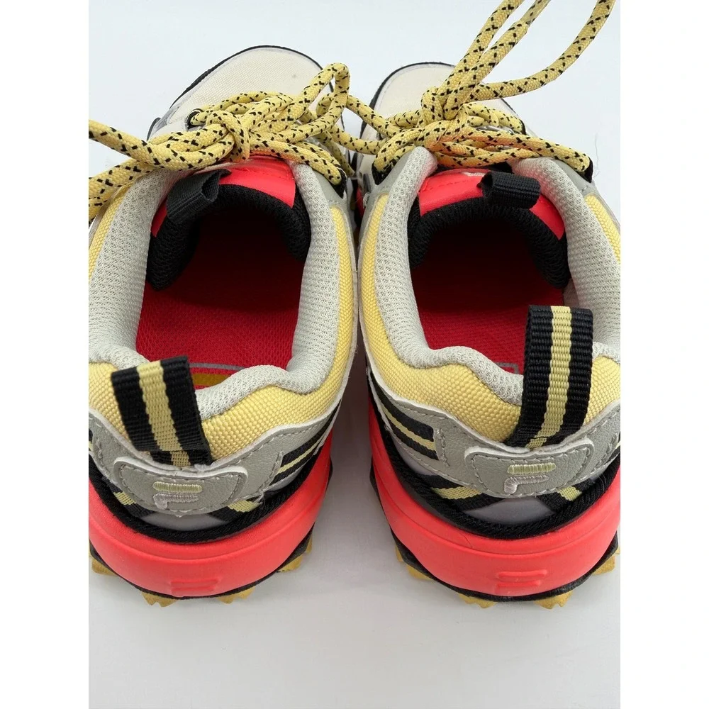 Fila Oakmont TR Women Sneakers Cream Coral Black Trail Hiking 5JM00276-119 Sz 6